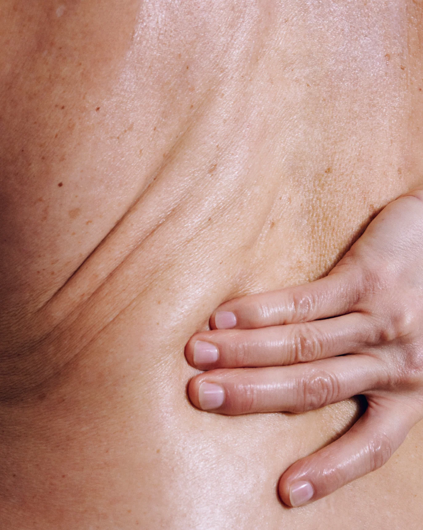 Daily Perfecting Lotion - Image 12