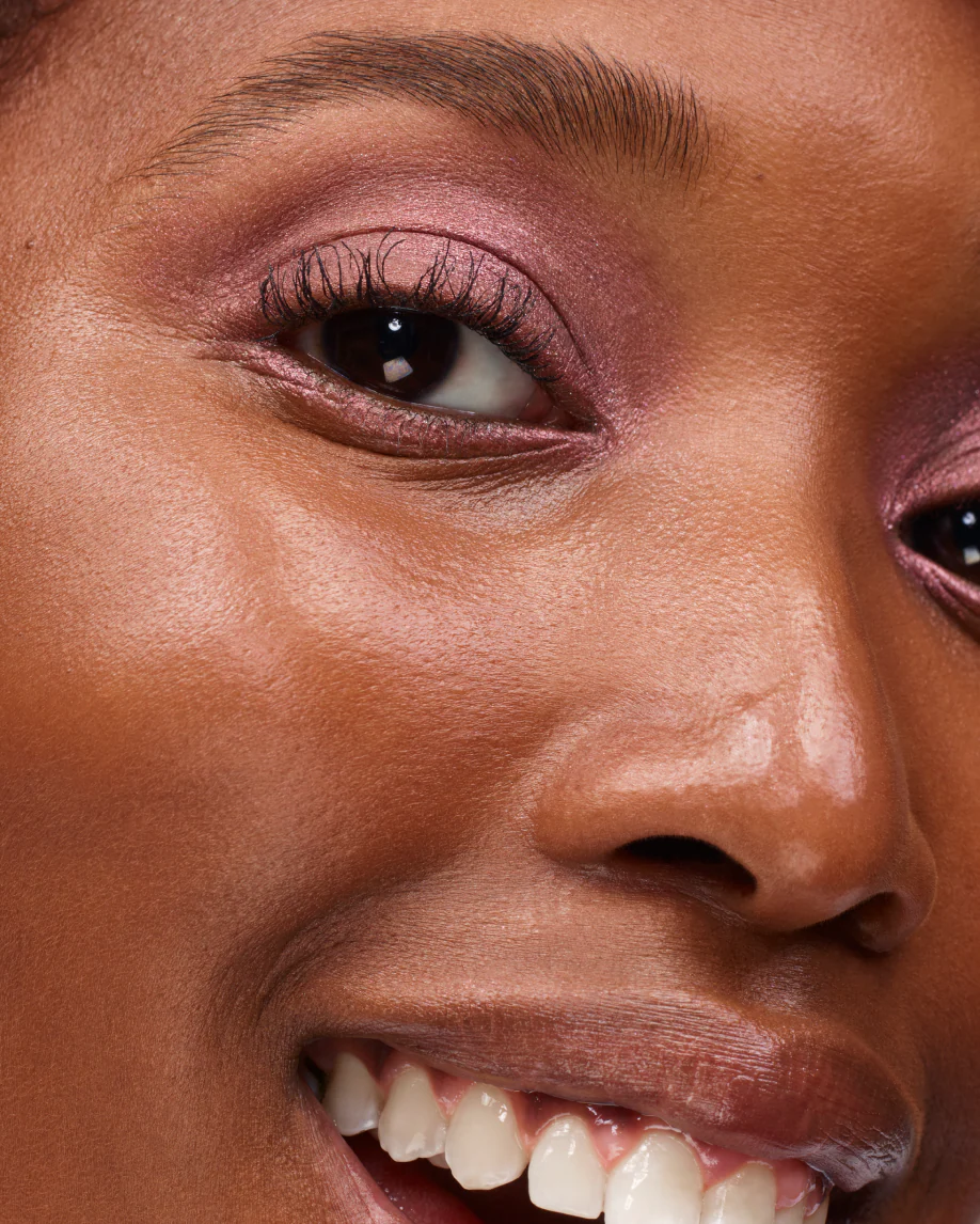 Monochromes - Image 16