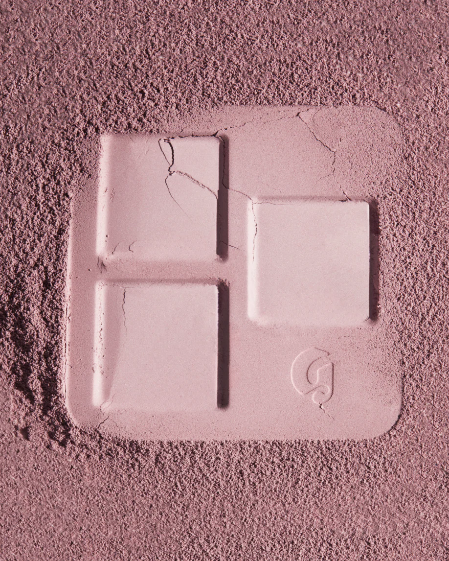 Monochromes - Image 20