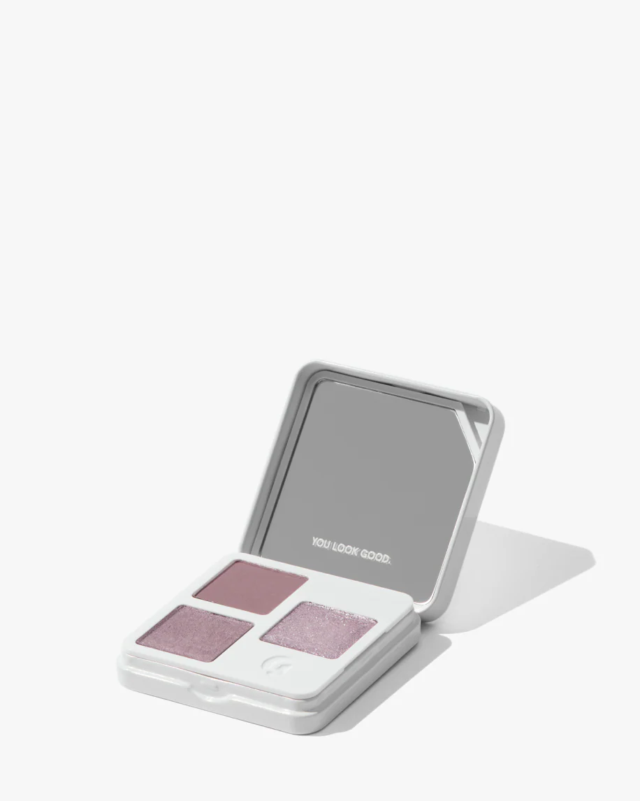 Monochromes - Image 24