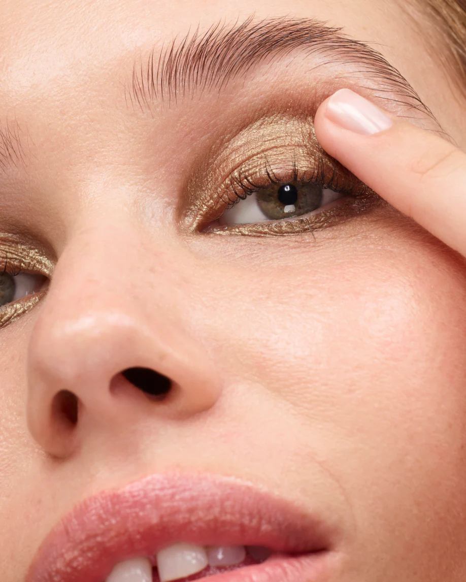 Monochromes - Image 49