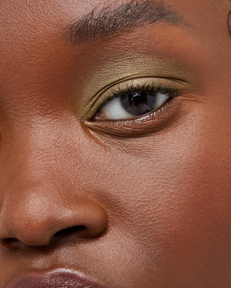 Monochromes - Image 54